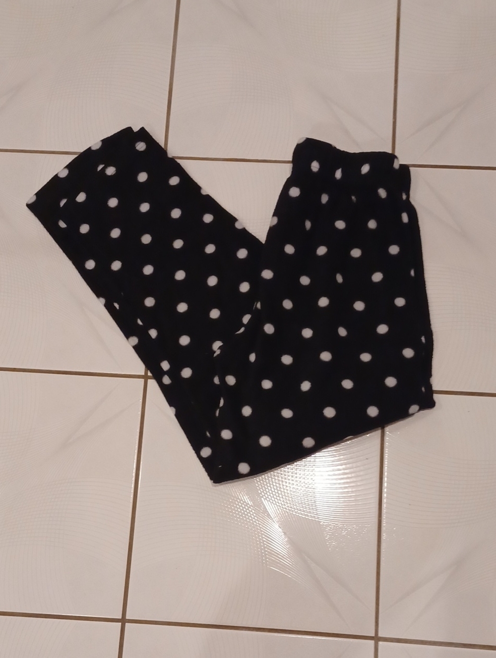 4/$60 New Black Polka Dot Fleece Pajama Pants - Size Medium